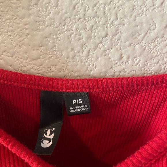 Red Garage Tank - Picture 3 of 3